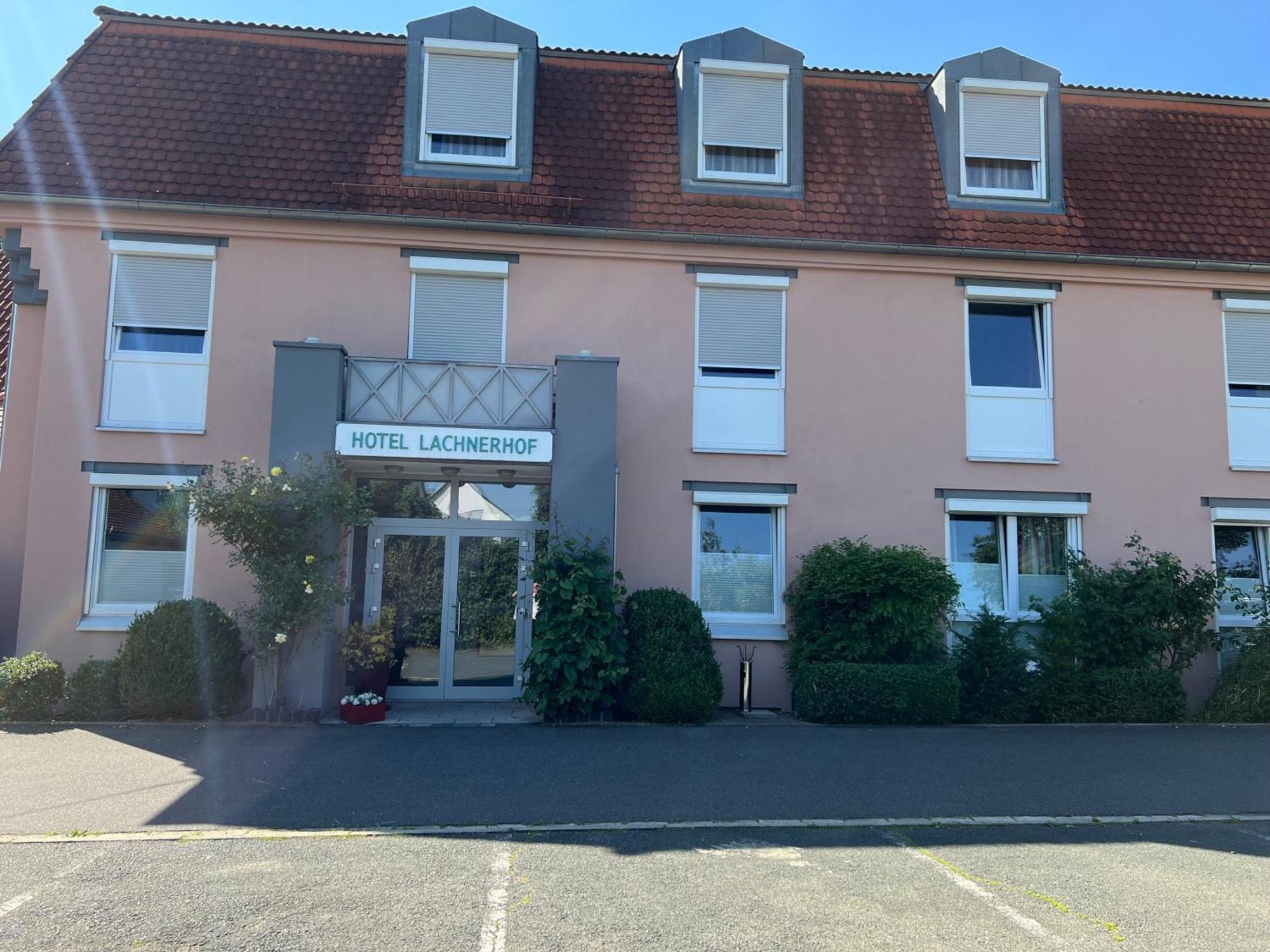 Hotel Lachnerhof แอร์ลังเงิน ภายนอก รูปภาพ