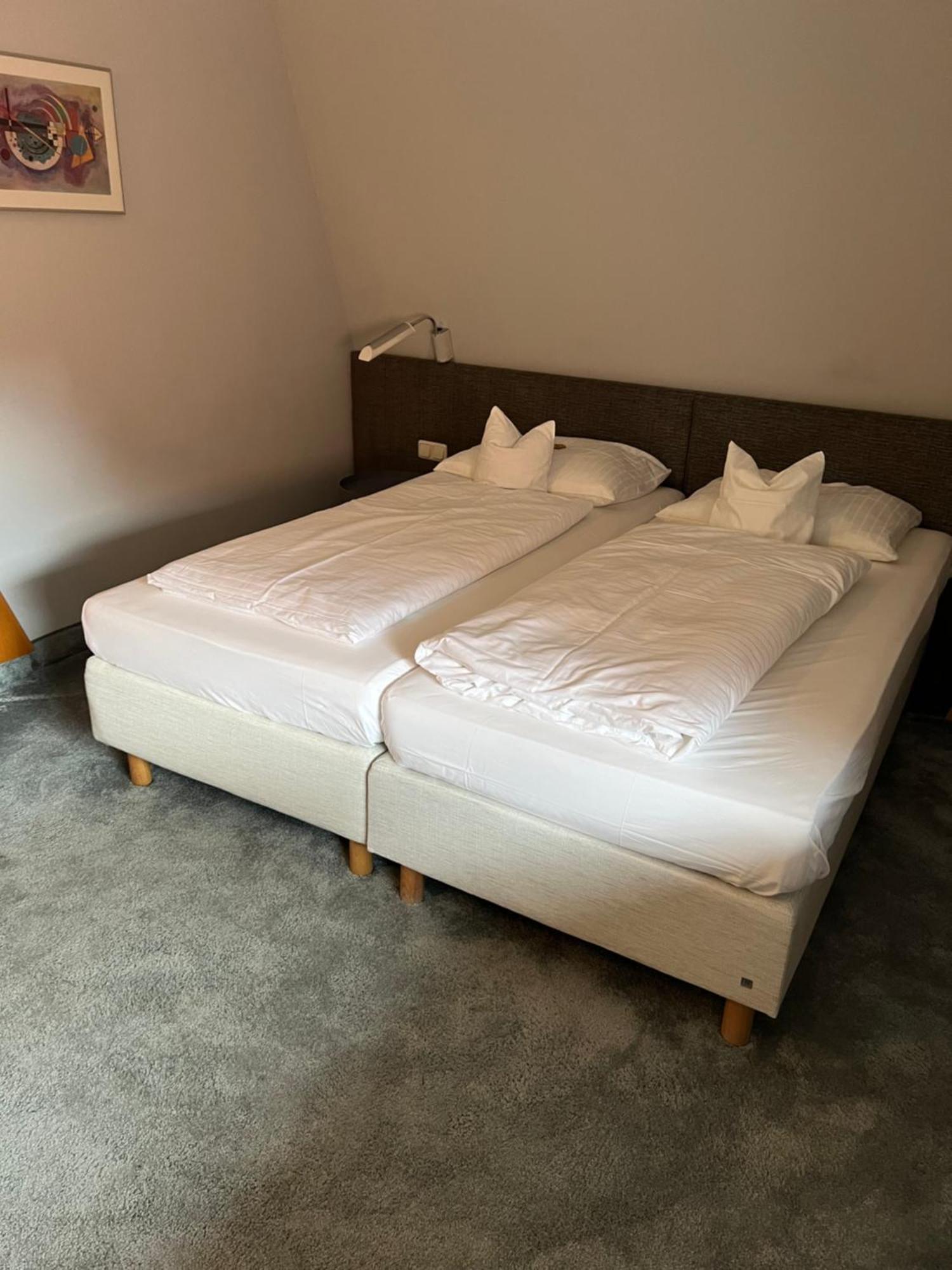 Hotel Lachnerhof แอร์ลังเงิน ภายนอก รูปภาพ